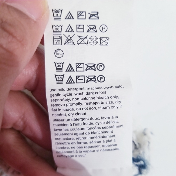 Calvin Klein knitted Sweater - Picture 8 of 9